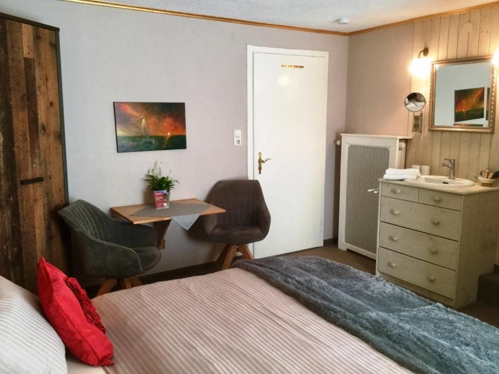 Pension Louise Hotel ไรท์อิมวิงเคอ ภายนอก รูปภาพ